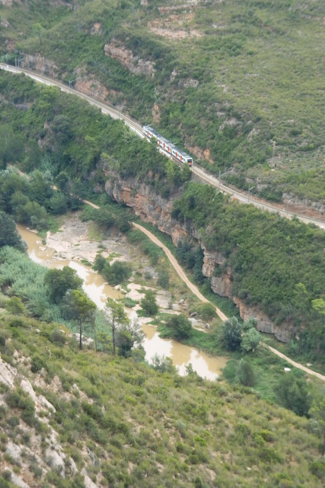 Blick aus der Seilbahn auf dem Weg nach Montserrat