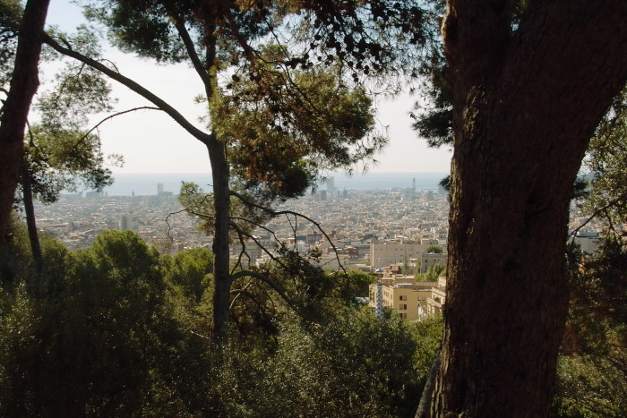 Blick vom Park Güell auf Barelona
